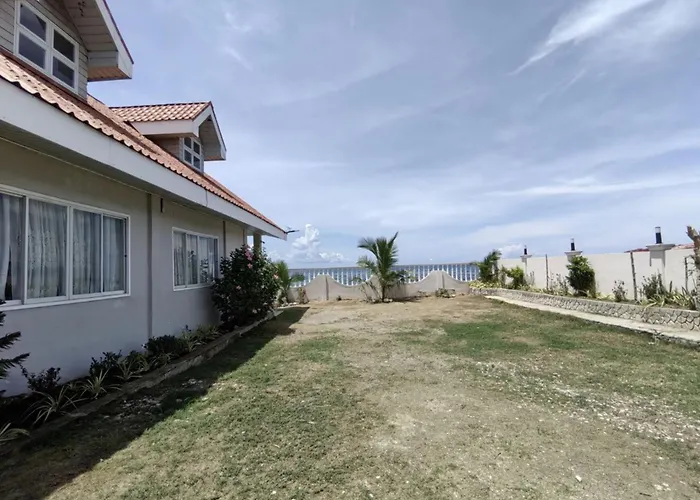 Sea Breeze Beachfront Cebu Guest house Argao