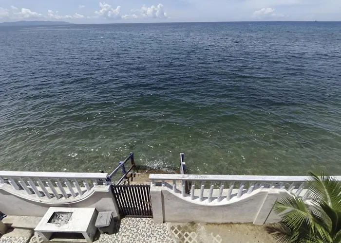Sea Breeze Beachfront Cebu Guest house